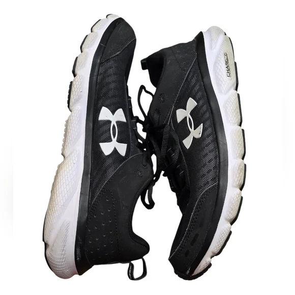 Under Armour Charged Assert Black White Sneakers 10.5 - Picture 4 of 8